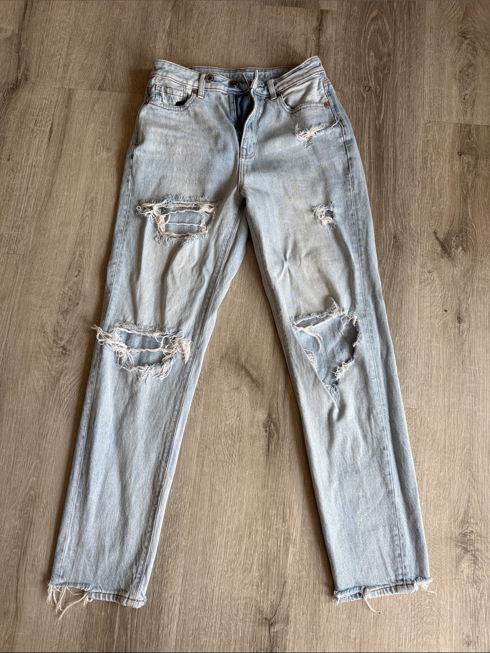 American Eagle Outfitters Light Blue Distressed Straight Leg Jeans